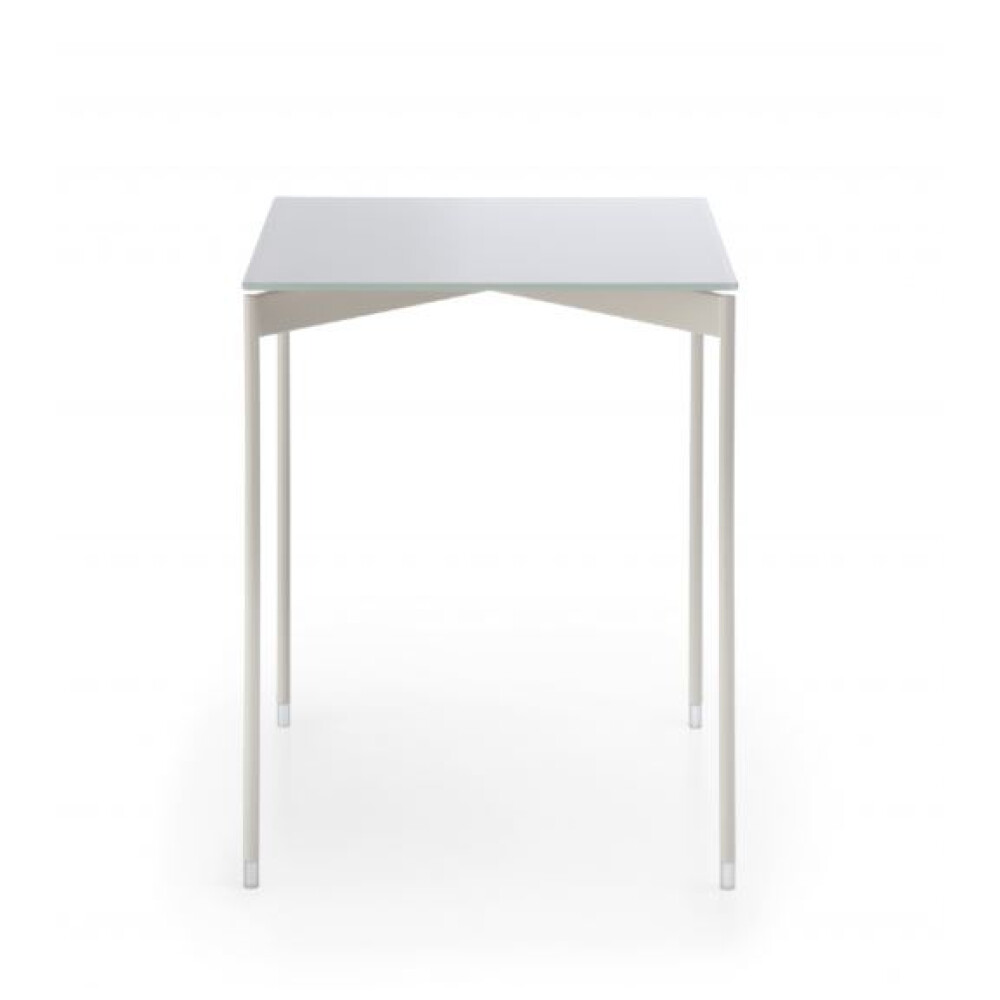 CHIC table CS30